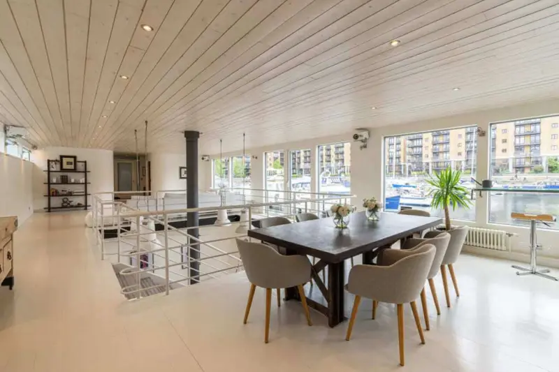 Britain's biggest houseboat in London Bridge